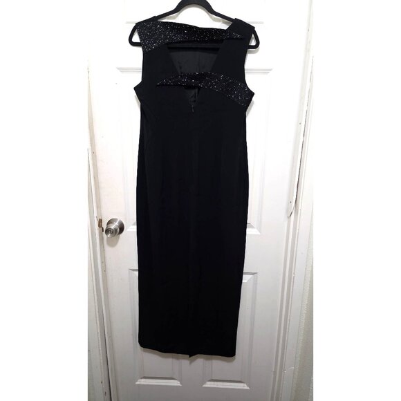 Daymor Petite Black Sleeveless Whimsy goth  Formal Gown Mother of Bride Beaded T - Picture 3 of 7